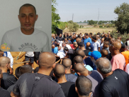 بالفيديو: بدموع الحزن والأسى - جموع غفيرة تشارك في تشييع جثمان السيد دنيان دكة بيافا